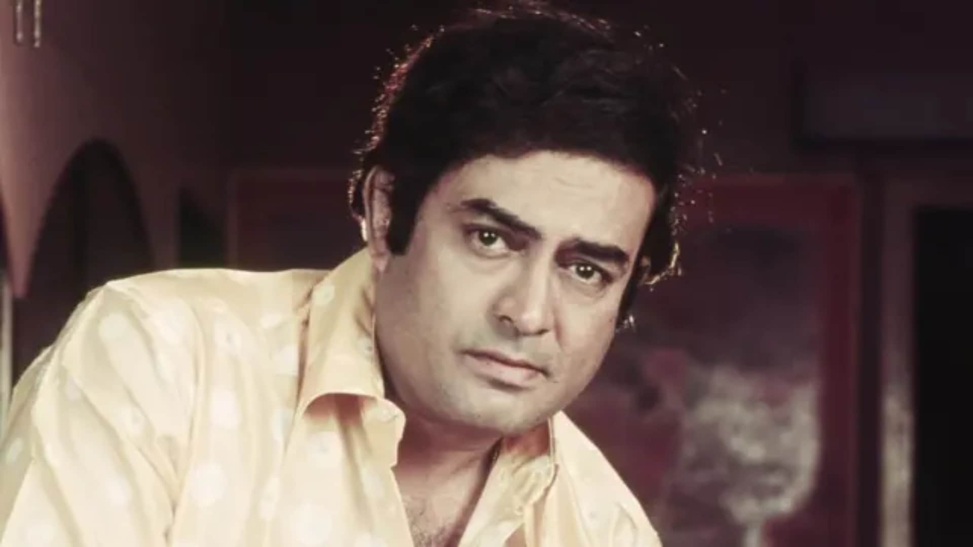 Sanjeev Kumar Death Anniversary Remembering the Legendary Actor His Iconic Films Set Stories and Love Life