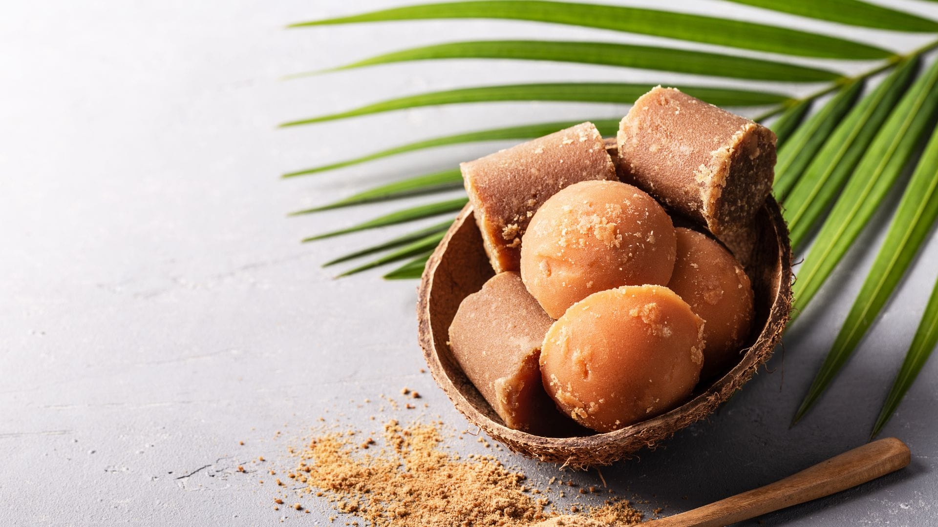 Sugarcane jaggery or Palm Jaggery which is more beneficial for your health