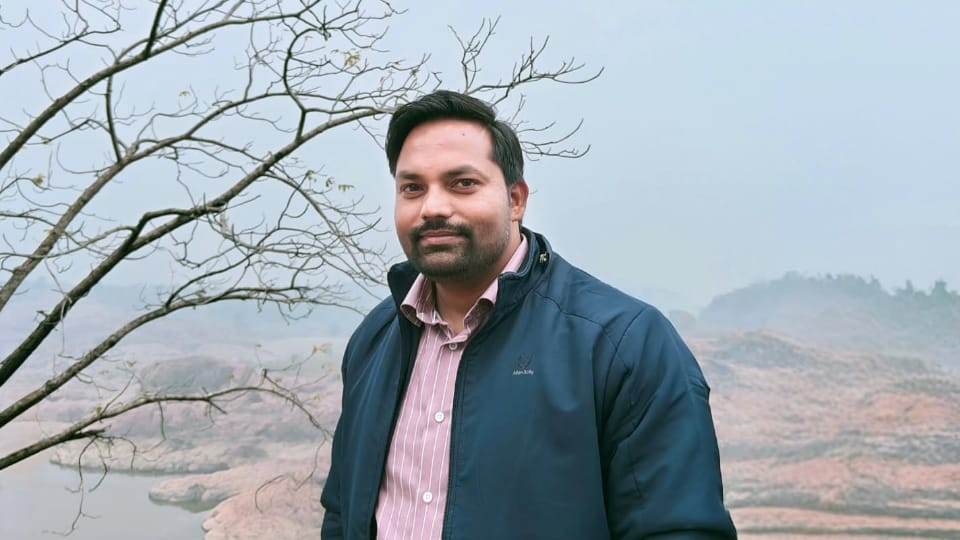 UP News 30-Year-Old Man Dies While Bowling in Cricket Match Reason