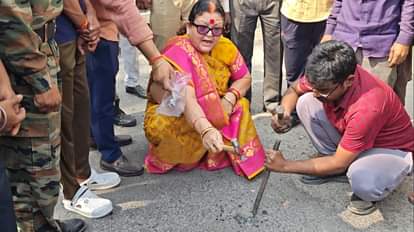 Kanpur Uproar over shoddy patchwork government demands response mayor seizes shoddy material