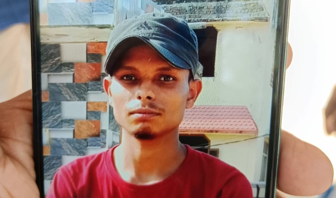Kanpur 25000 rupees extortion money demanded from student committed suicide by consuming poisonous substance