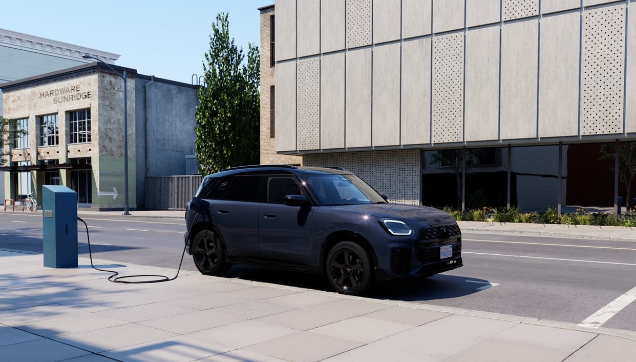 MINI Countryman SE All4 2025 Electric Luxury SUV Launched in India Know Price Range Features Specs