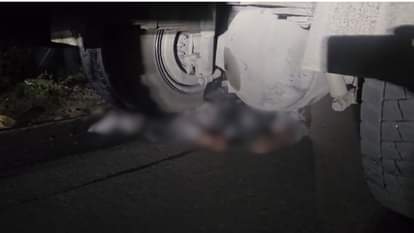 young man died in road accident after run over by trailer in Sonbhadra