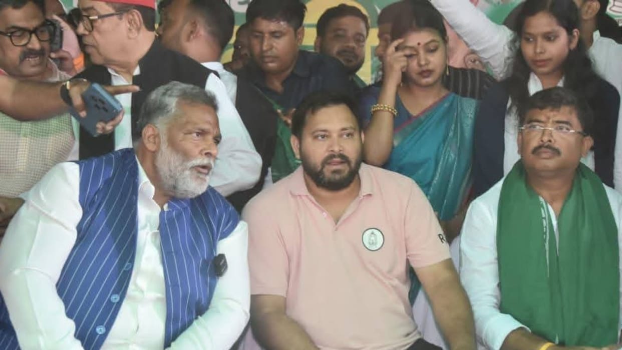 Bihar Election: Tejashwi and Pappu Yadav camaraderie was on display in Purnea news in hindi