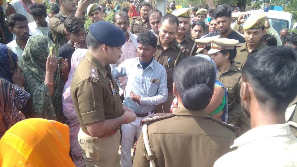 Prayagraj Teenage Girl Murder: Girl Killed by Slitting Her Throat Black Magic Case UP News in Hindi