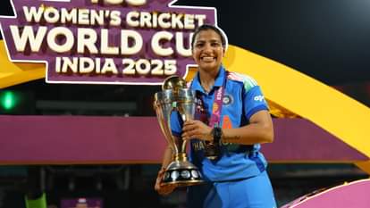 Indian Women Cricketer Sneha Rana Biography inspirational story in hindi