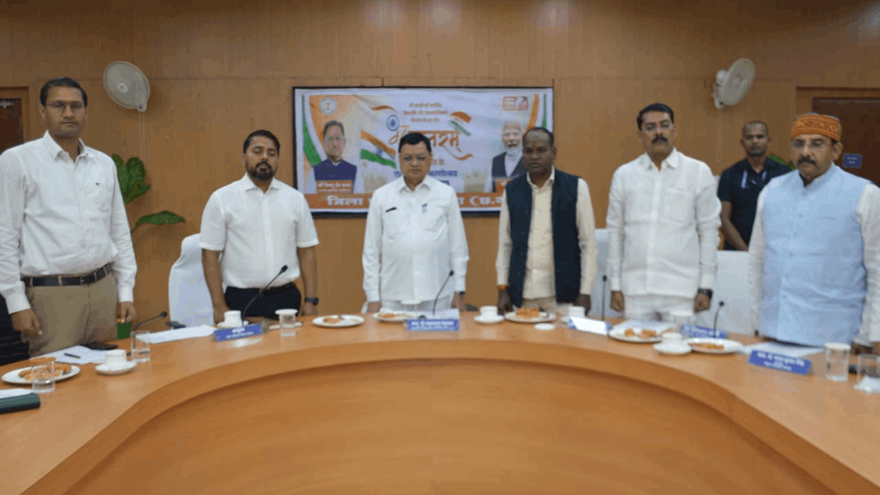 वंदे मातरम् की 150वीं वर्षगांठ पर सामूहिक गायन