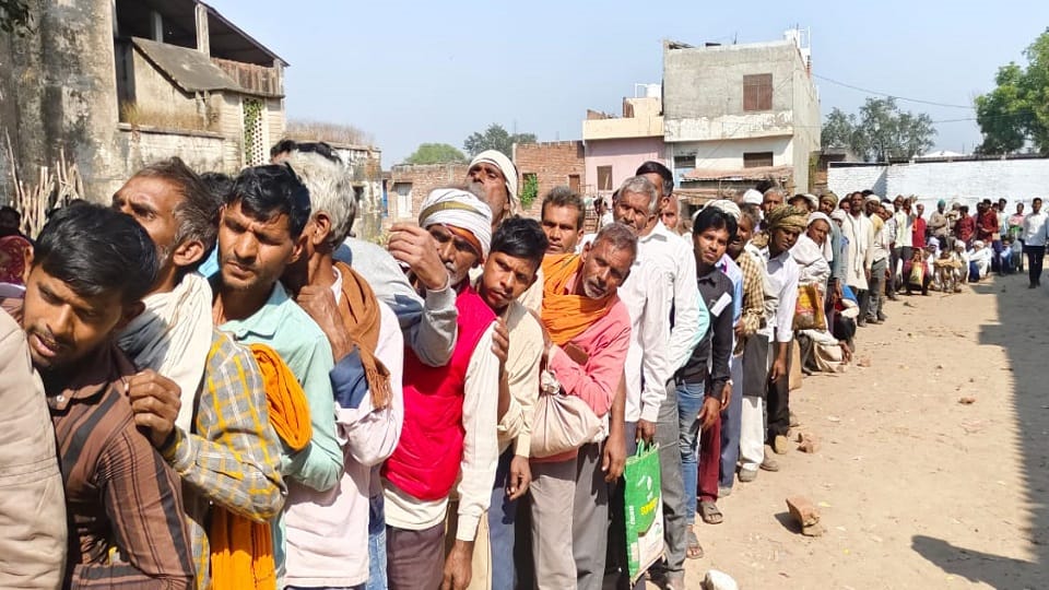 Sowing stopped in fields due to crisis of DAP fertilizer
