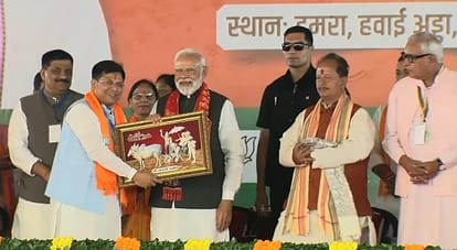 Bihar Election: PM Narendra Modi election rally in Sitamarhi NDA BJP local news BJP RJD Congress