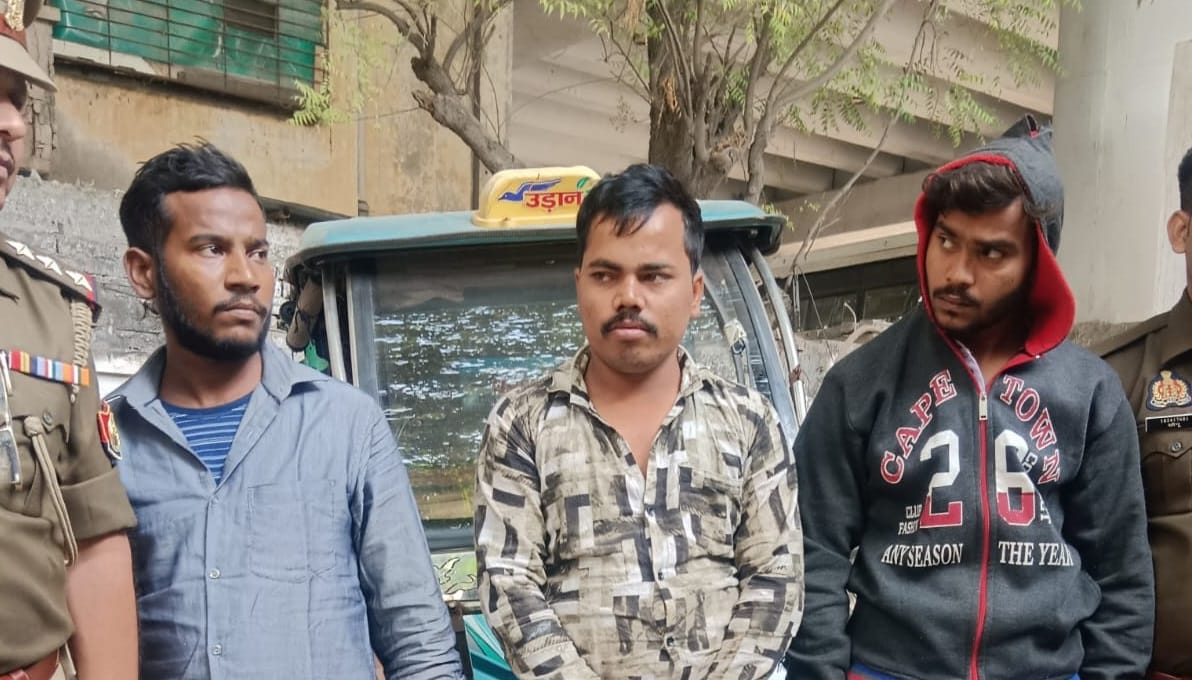 Kanpur Erickshaw theft gang busted gang leader and three others arrested batteries and erickshaw recovered