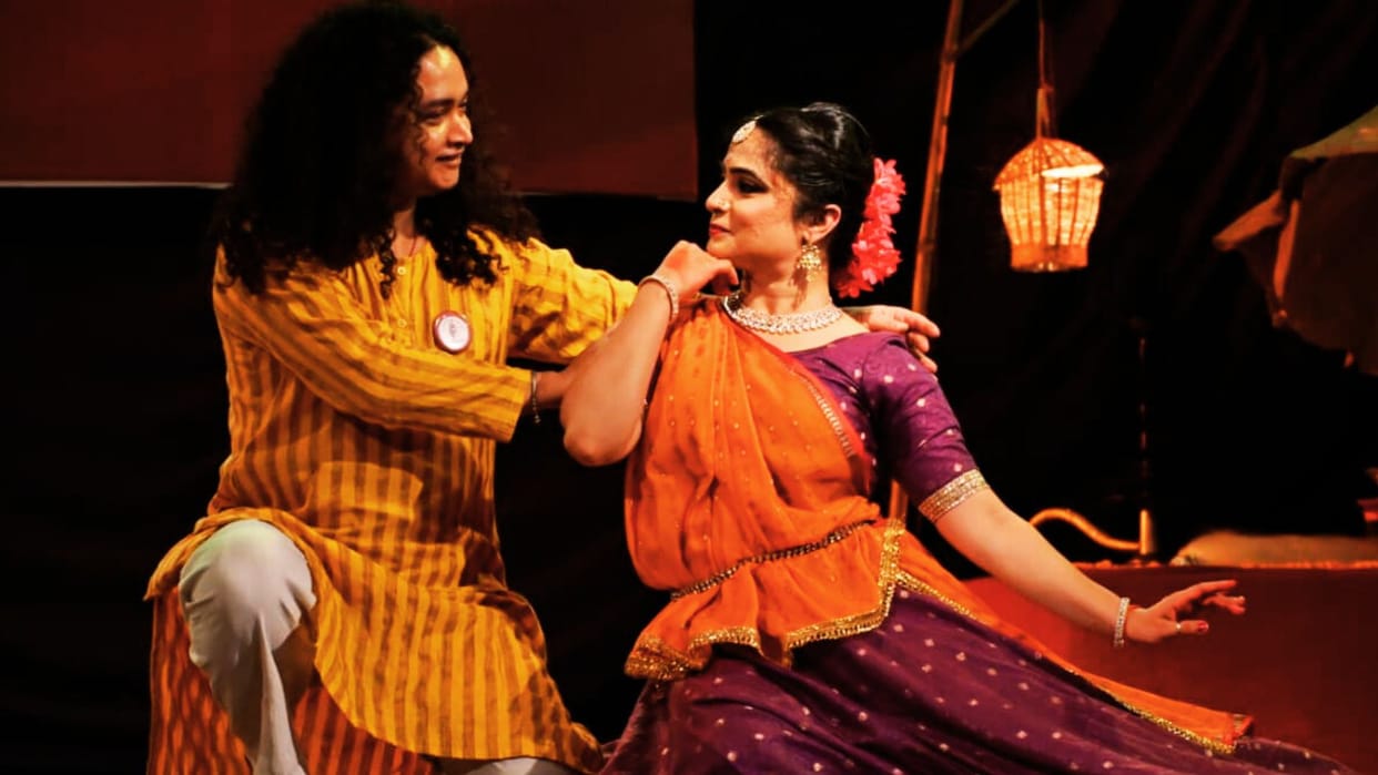 Varanasi News grand dance tribute was paid to gurus of Kathak on theme of Shakti