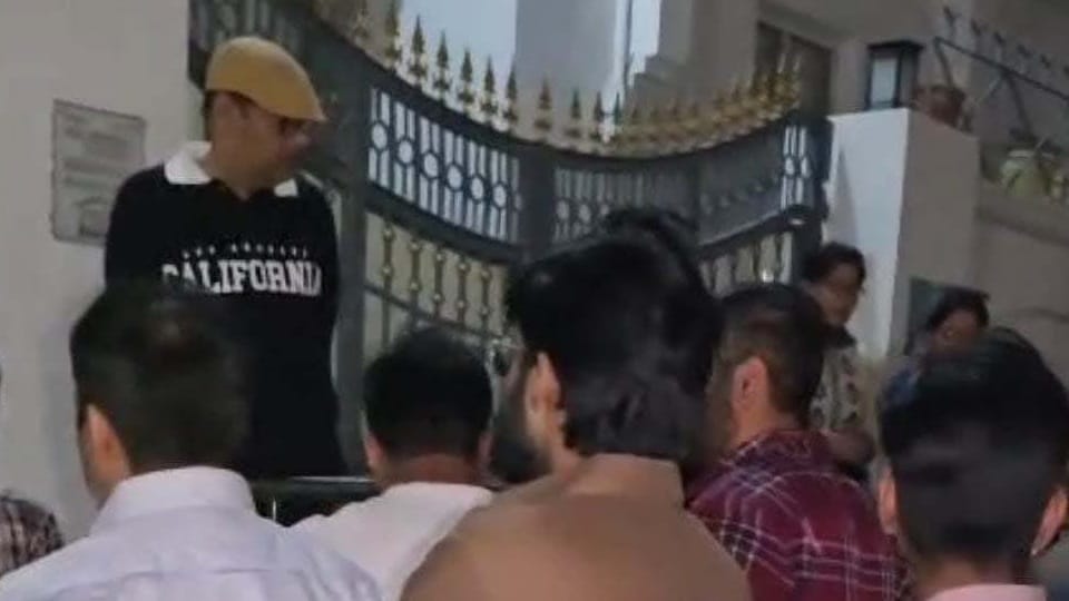Attempt to kidnap child playing in street in Abohar