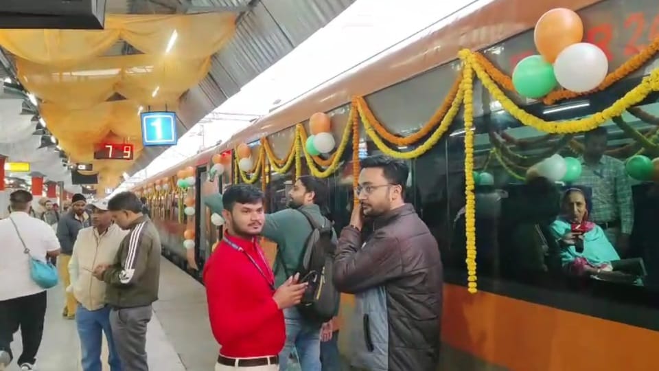 Vande Bharat train starts from Firozpur to Delhi, PM Modi virtually flags off