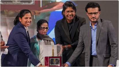 ऋचा-ममता-झूलन-गांगुली