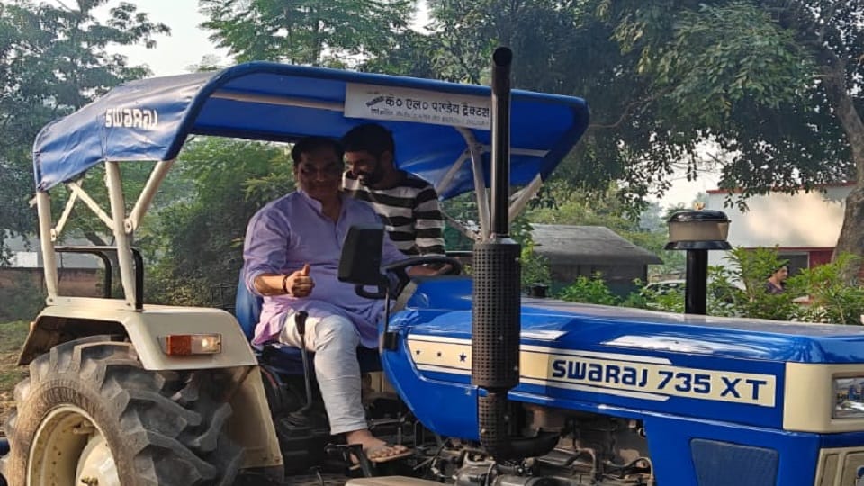 SP Gramin Turns Farmer Drives Tractor Plants Potatoes Video Goes Viral