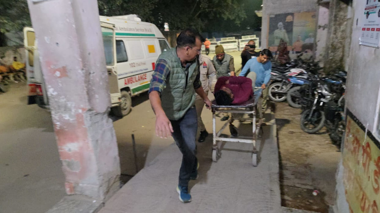 Bihar cattle smuggler Mubarak was injured and apprehended after encounter with Deoria police.