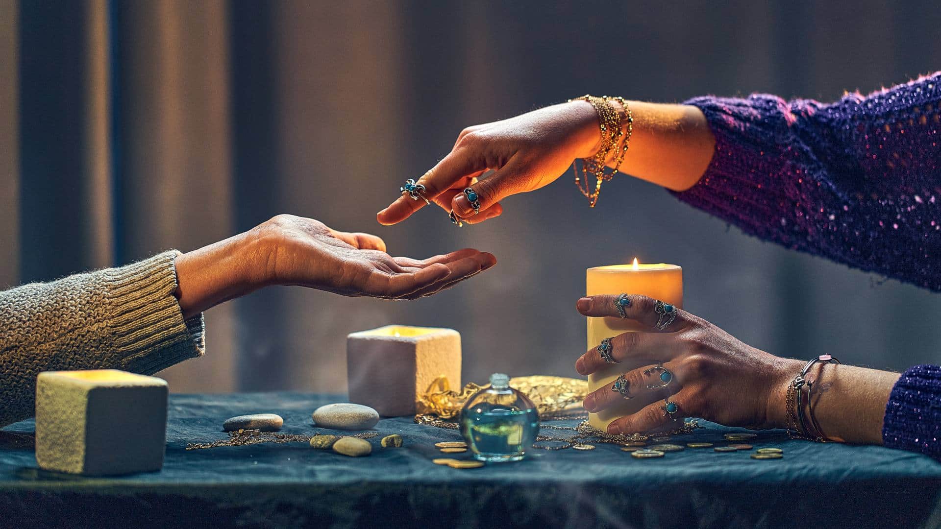 Palmistry People With These Palm Lines Become Rich Suddenly Know Signs