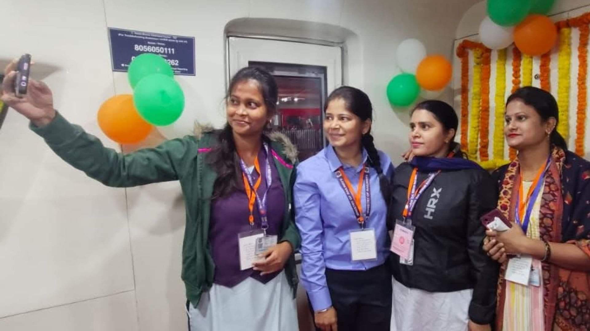 PM Narendra Modi flagged off Vande Bharat train from Varanasi railway station