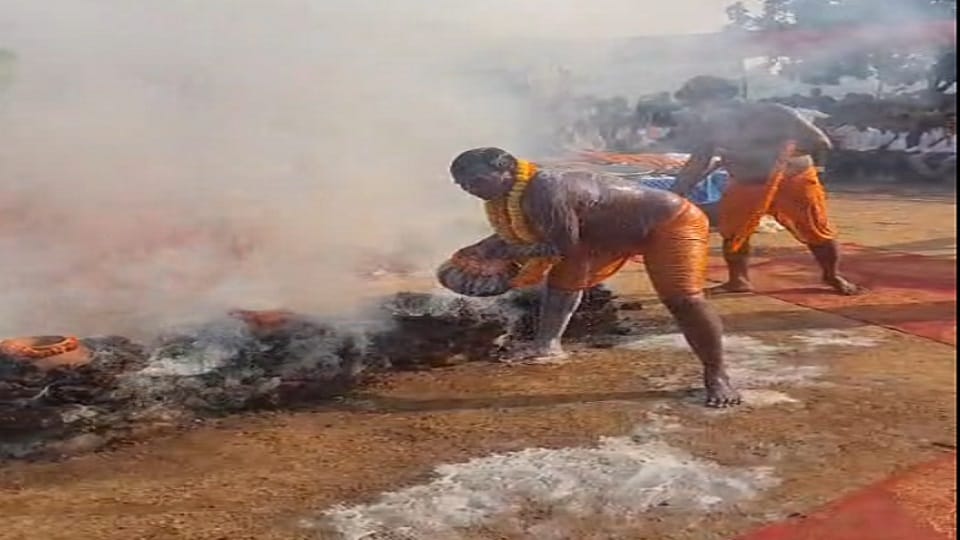 Confluence of spiritual practices on Govardhan Puja Govind Bhagat miraculous performance is the center of att