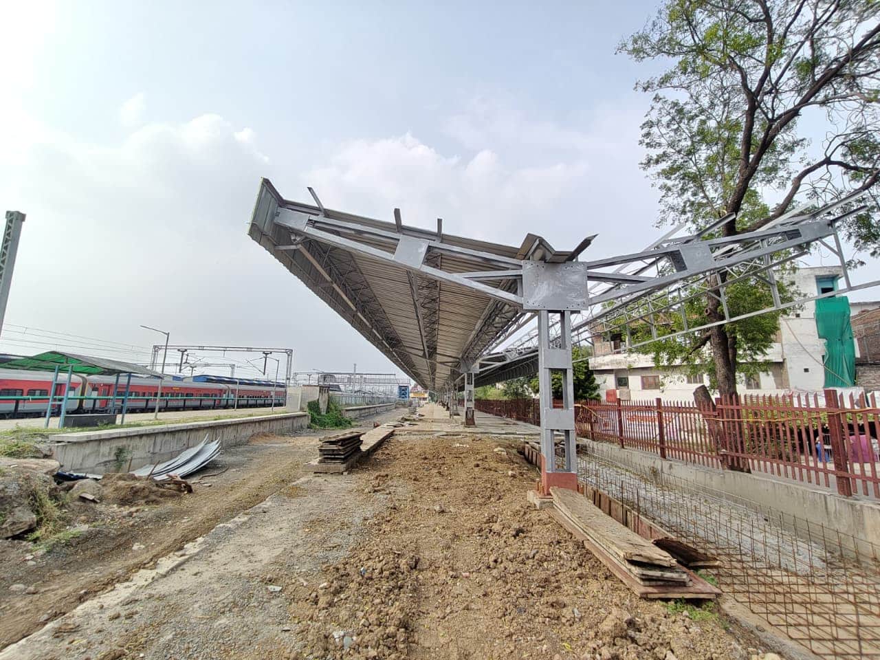 Indore: Even in 10 years, only four kilometers of MR-4 could not be completed