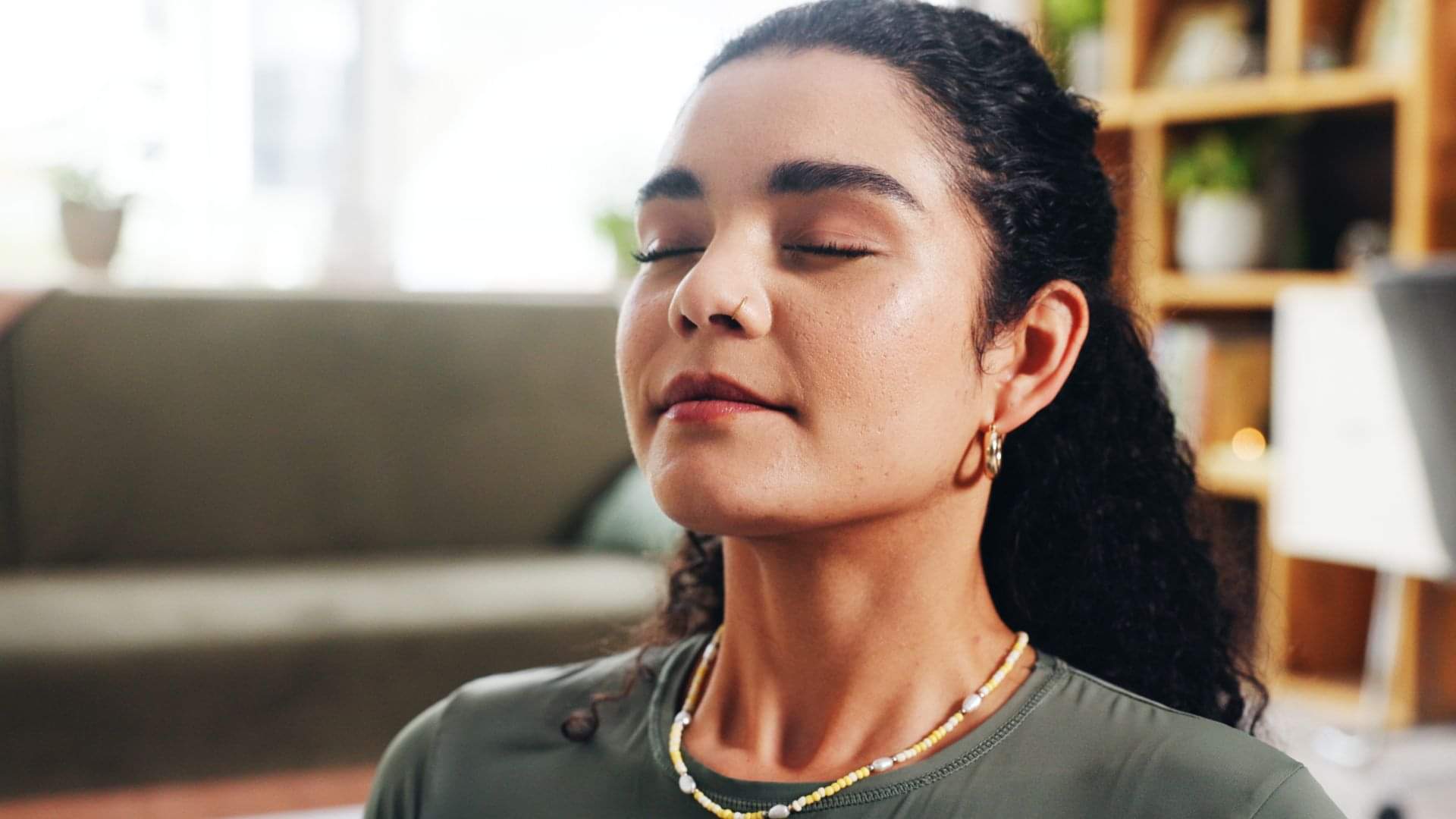 Chant these mantras as soon as you wake up in the morning, your wealth will increase