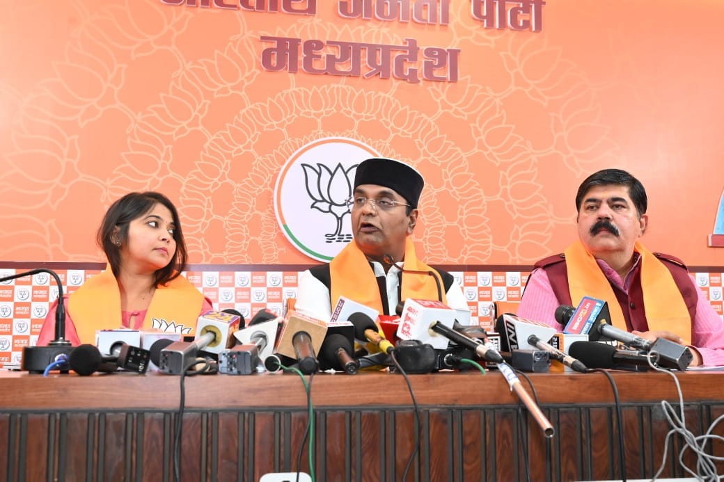 Politics heats up in MP over 'vote theft': Sarang says vote theft occurred in Youth Congress elections, money