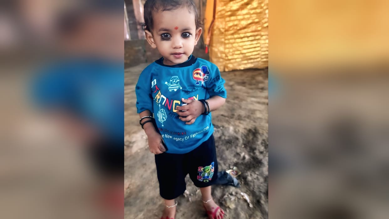 three-year-old girl playing outside her house in Mauaima was crushed to death by a pickup truck, creating chao