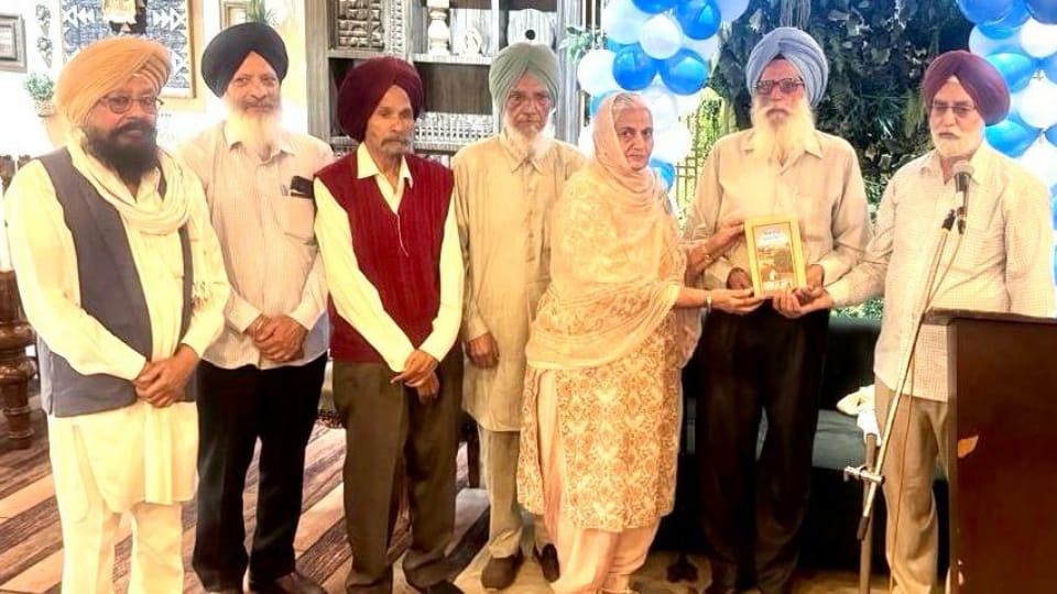 Halwara News Sada Pind Burjalitta launches book