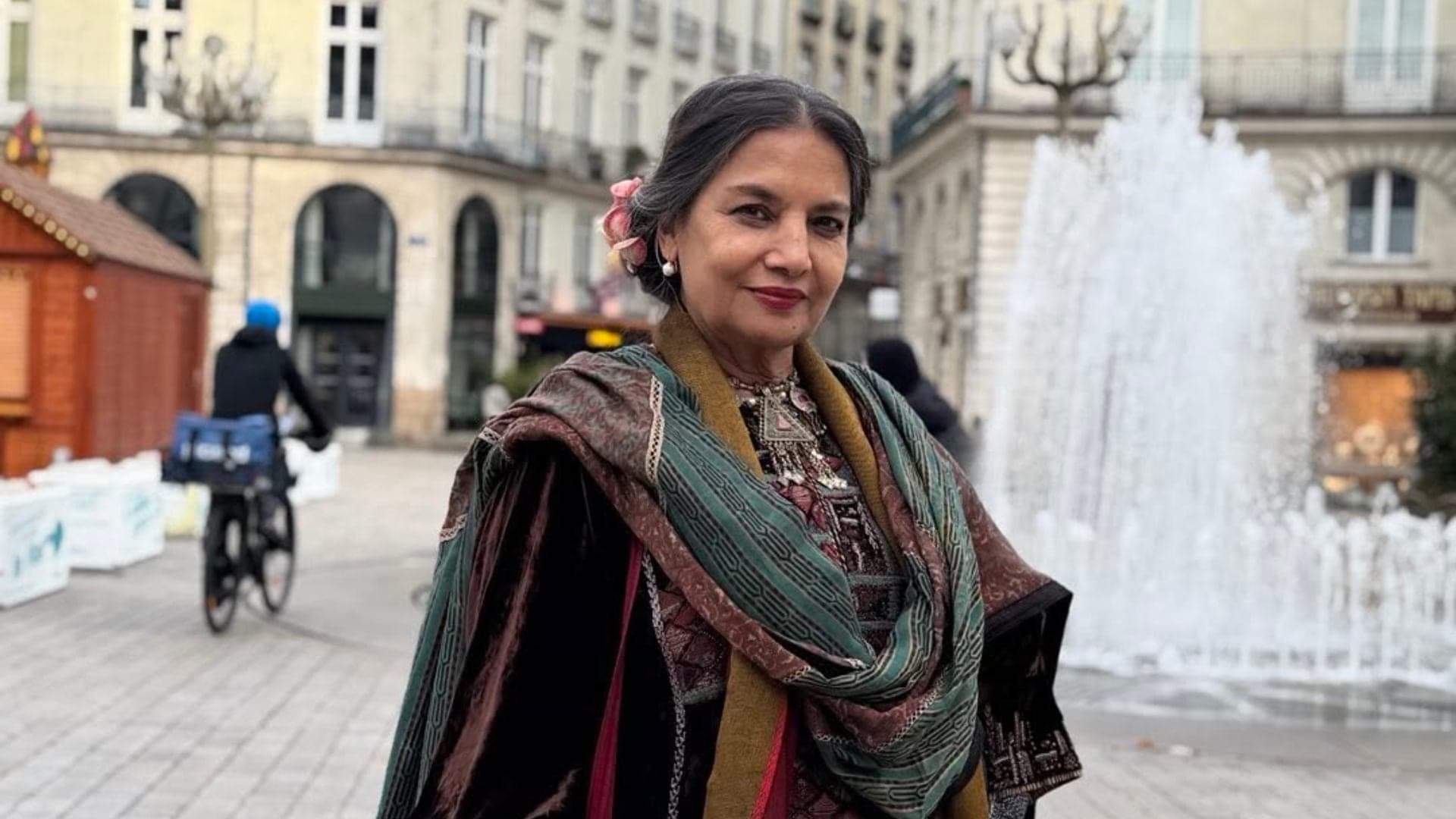 Shabana Azmi Life Struggle Success Story From Selling Coffee at a Petrol Pump to Owning 200 Crore Net Worth