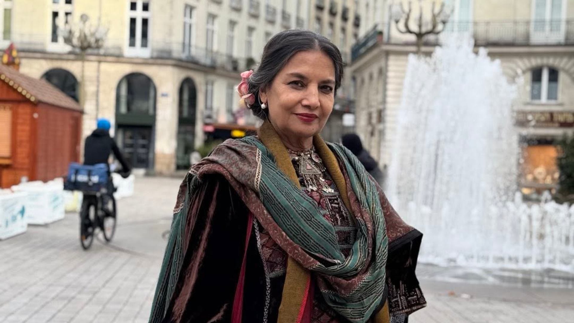 Shabana Azmi Life Struggle Success Story From Selling Coffee at a Petrol Pump to Owning 200 Crore Net Worth