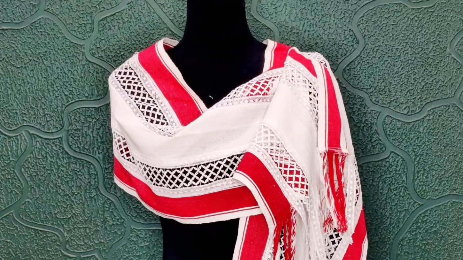 Stylish Shawls for Parties and Offices at affordable Markets Check Location