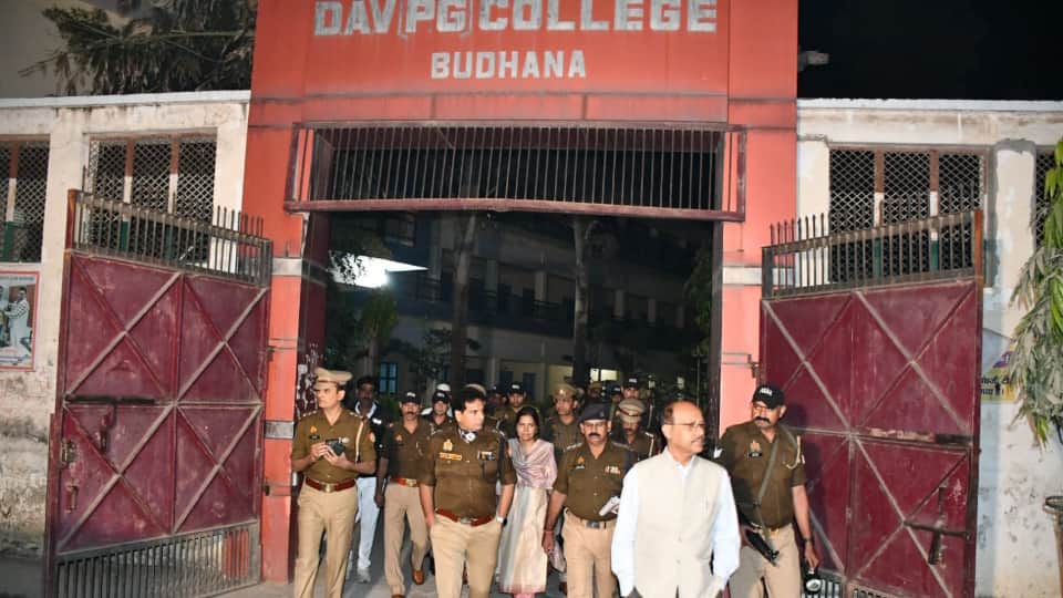 Principal beats him, police misbehave, student sets himself on fire in Muzaffarnagar college classroom