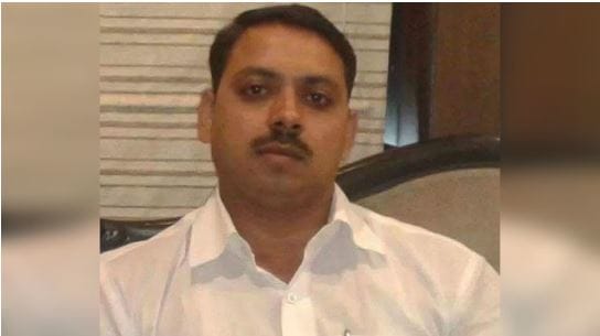 Lawyer accused of assaulting a girl sent to jail
