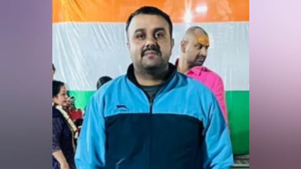 Bike riders shot four people in Baghpat, two including an engineer died