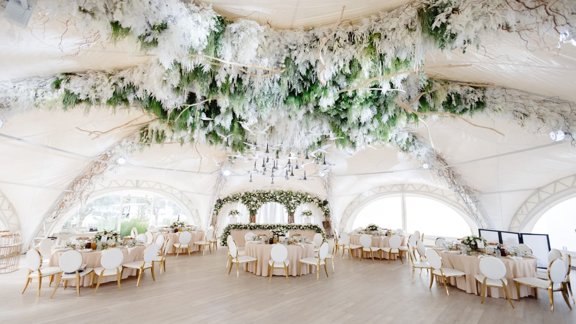 Things to Take Care Before Booking a banquet hall for Wedding Tips in Hindi