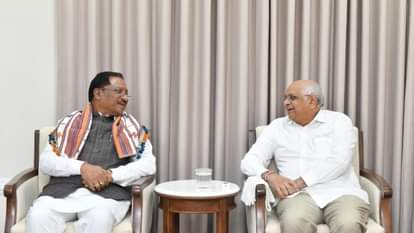 सीएम साय ने गुजरात के मुख्यमंत्री भूपेंद्र से की मुलाकात