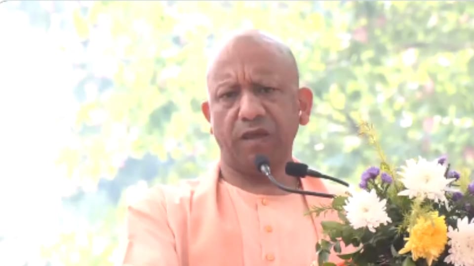Vande Mataram will be mandatory in all schools CM Yogi makes big announcement in Gorakhpur
