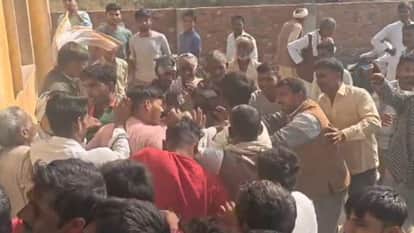 किसानों में हुई मारपीट