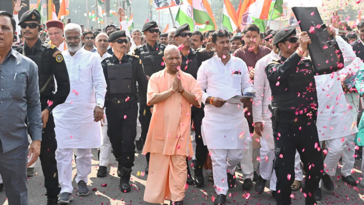 CM Yogi participated in the 150th birth anniversary foot march of Sardar Vallabhbhai Patel in Gorakhpur.