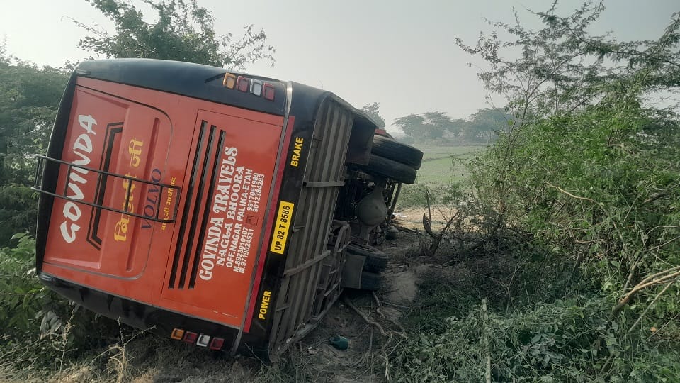 bus carrying pilgrims collided with a tractor-trolley and overturned