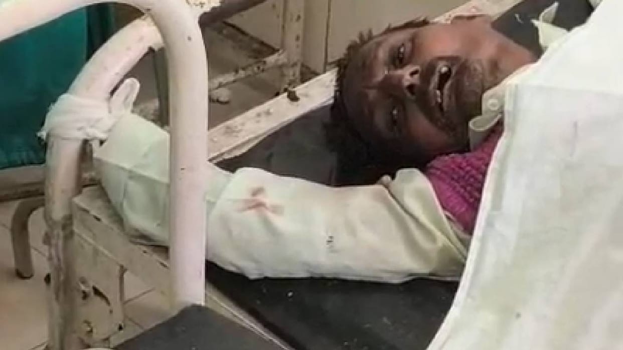UP: In Ayodhya, a patient's hands and feet were tied to the bed; doctors mistook the diabetic patient for a ps