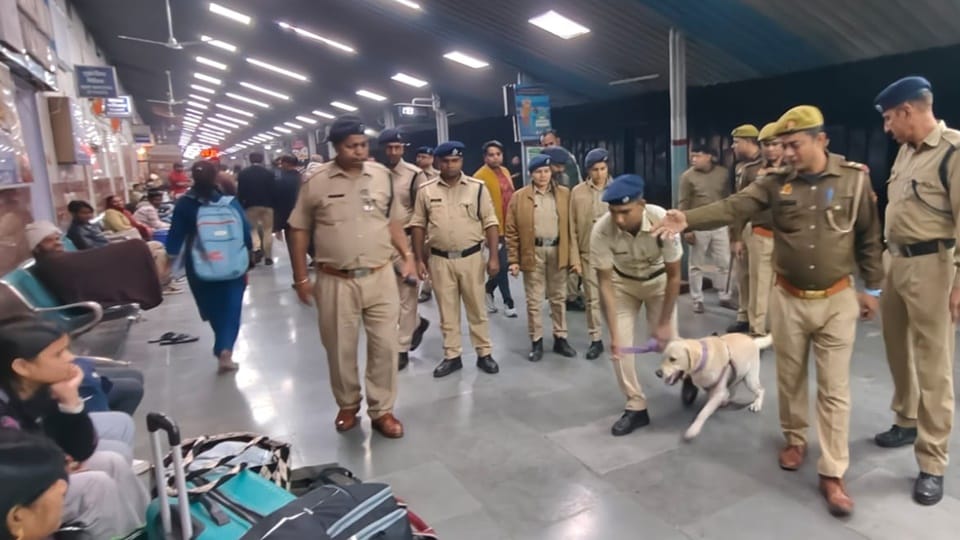 UP: high alert after Delhi blast, strict checking at railway stations four districts including Moradabad