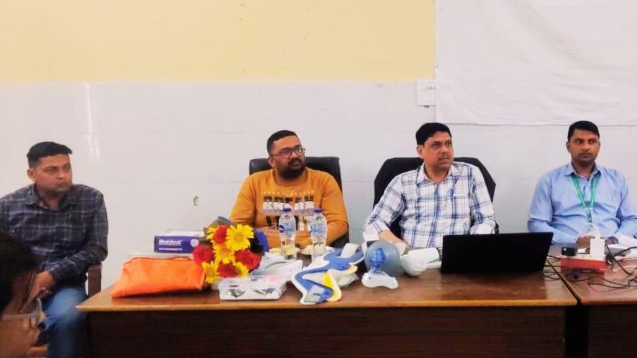 Ambulance personnel from four districts received training on safe delivery and CPR