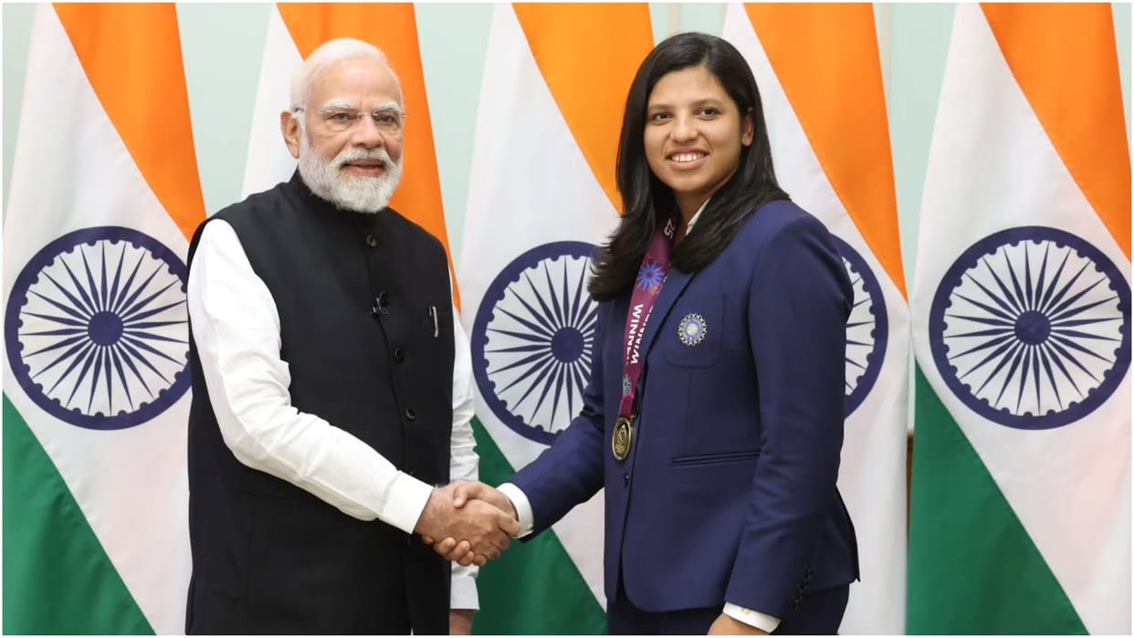 Indian Woman Cricketer Richa Ghosh Appointed DSP Bengal Police Know Biography in hindi