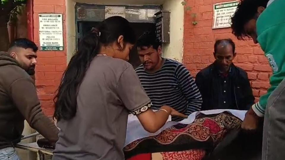 Driver deliberately runs over two sisters with truck in Pathankot