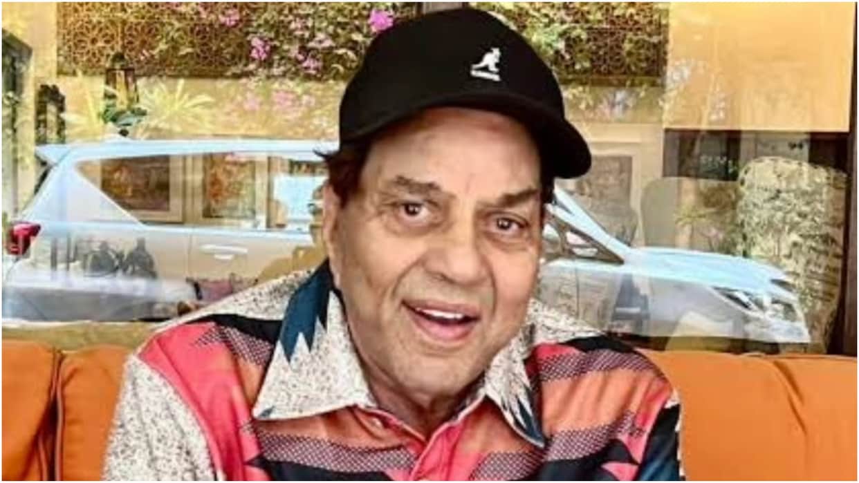 Hema Malini Requests To Fans To Pray For Dharmendra Welfare And Speedy Recovery Shares His Throwback Picture