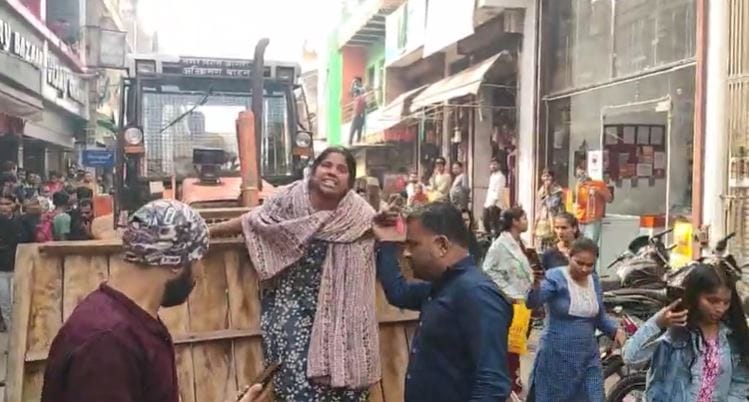 Uproar over encroachment removal in Agra