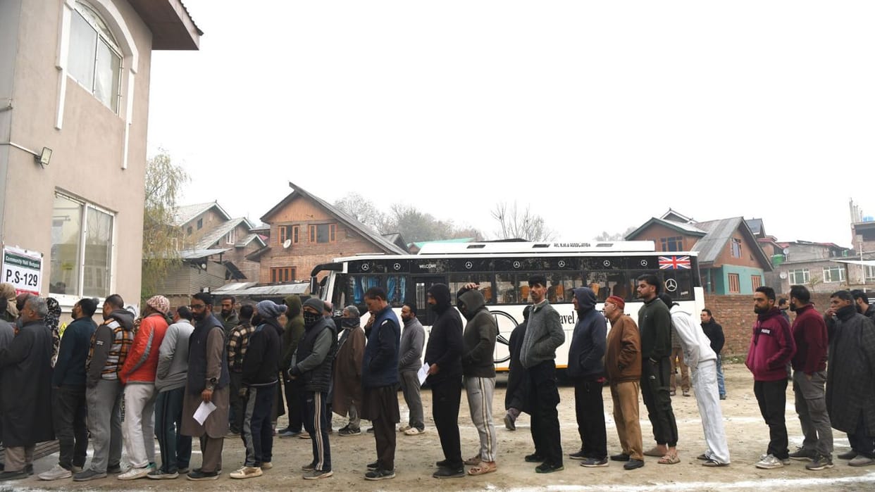 Budgam by-election: Voting begins in Budgam in sub-zero temperatures, initial trends show 9.36%