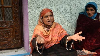 Mother of doctor Muzammil, Naseema says, "He left home about four years ago. He was working as a doctor in Del