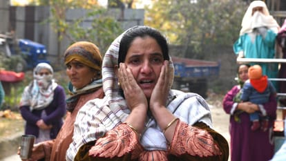 Mother of doctor Muzammil, Naseema says, "He left home about four years ago. He was working as a doctor in Del